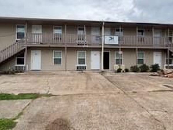 705 CENTRAL Avenue, Unit 103, Jefferson, LA 70121