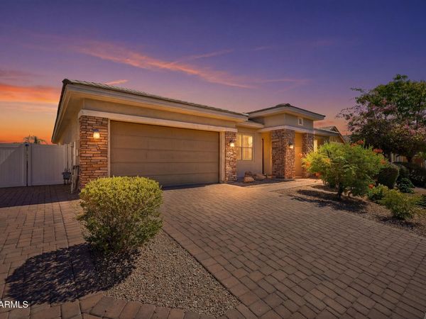 2522 E PLEASANT Lane, Phoenix, AZ 85042