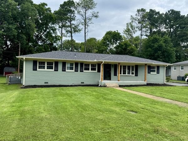 801 Bagley Dr , Fayetteville, TN 37334