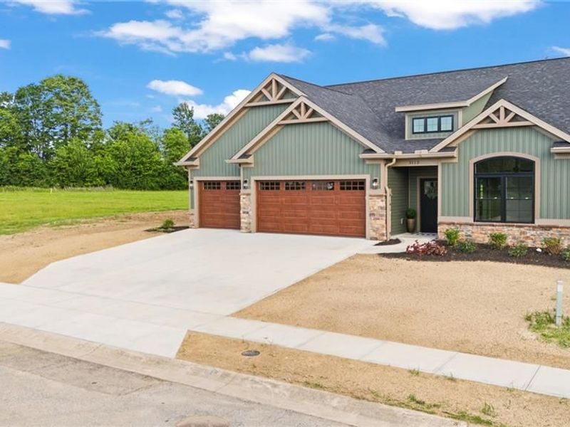 3113 Seminole Way, Piqua, OH 45356 Photo 2