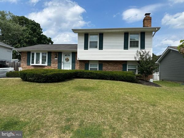 7915 KINGS BENCH PLACE, PASADENA, MD 21122