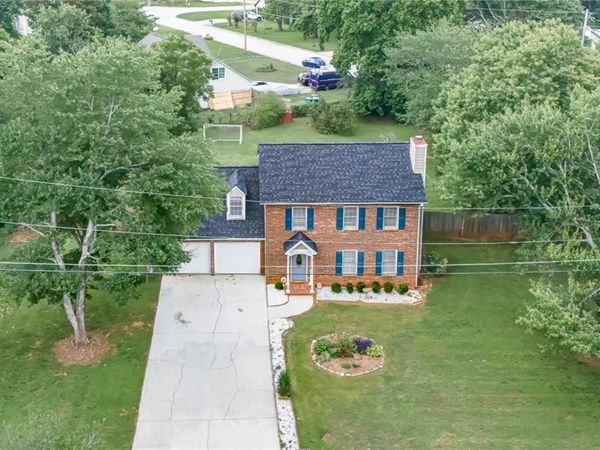 1591 Willow Bend Way , Snellville, GA 30078