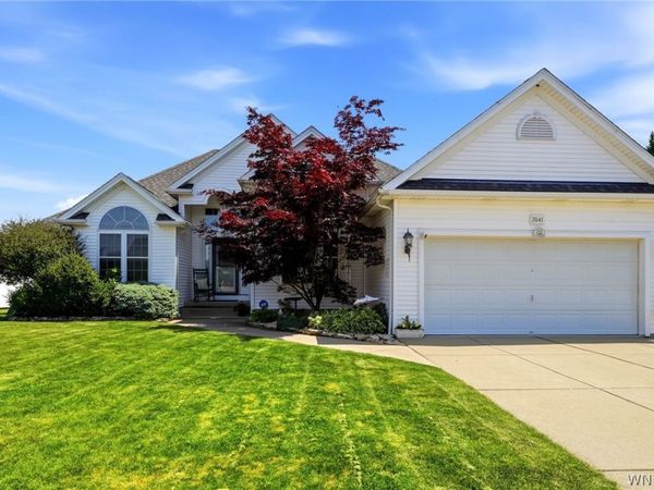 7041 Rock Dove Lane, Niagara Falls, NY 14304