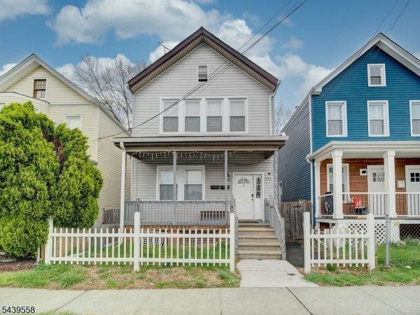 271 WASHINGTON ST, Orange, NJ 07050