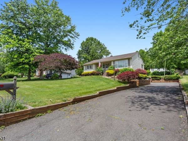 34 Cross Rd, Bernards, NJ 07920