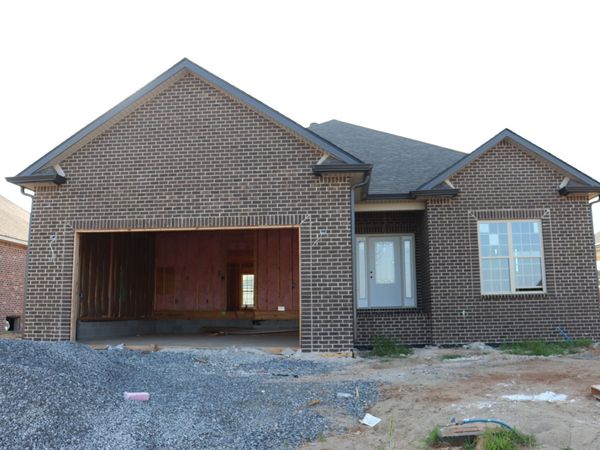 225 Harvest Moon Dr , Clarksville, TN 37043