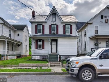 22 N MANN AVENUE, YEAGERTOWN, PA 17099