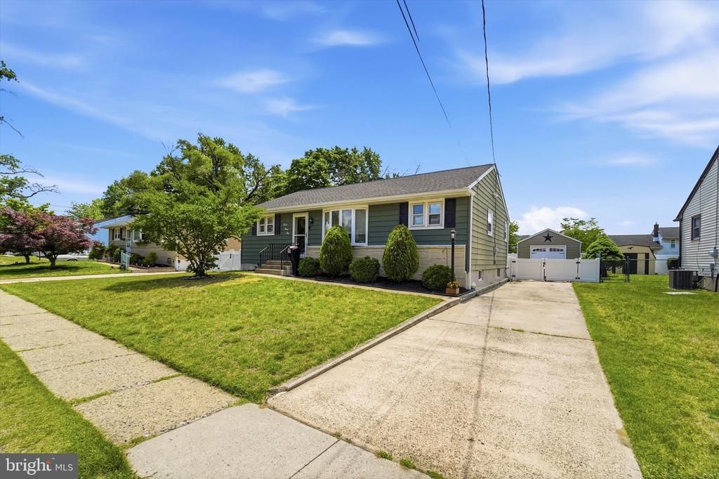 732 W 3rd Avenue, Runnemede, NJ 08078 Main Photo