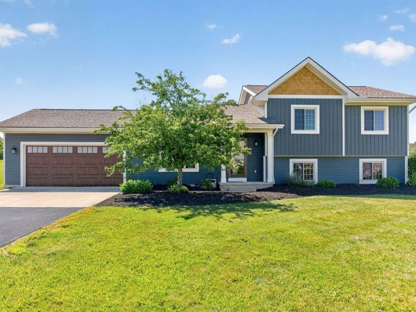 10273 State Route 287 , Zanesfield, OH 43360