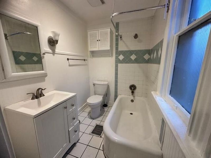 174 Reinhard Avenue , Columbus, OH 43206 Photo 4