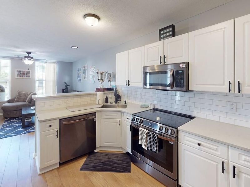 326 Shadbush Drive , Blacklick, OH 43004 Photo 6