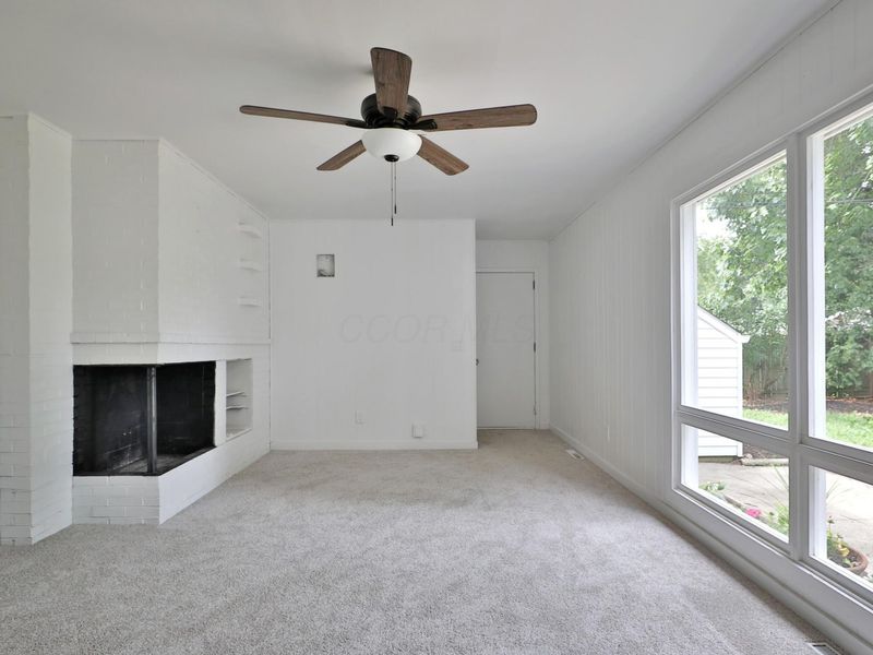 435 N Murray Hill Road , Columbus, OH 43228 Photo 14