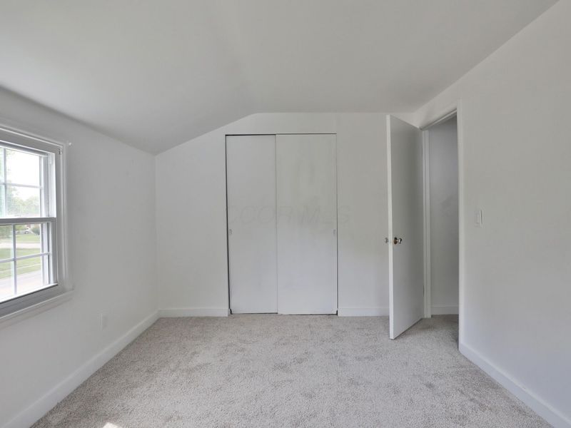 435 N Murray Hill Road , Columbus, OH 43228 Photo 21