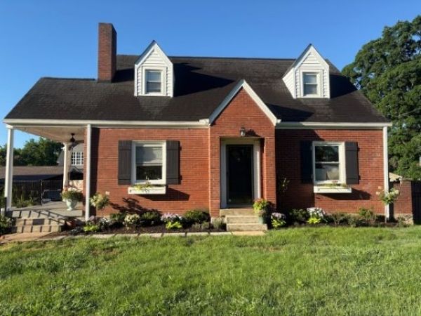 1003 Graybar Ln, Nashville, TN 37204