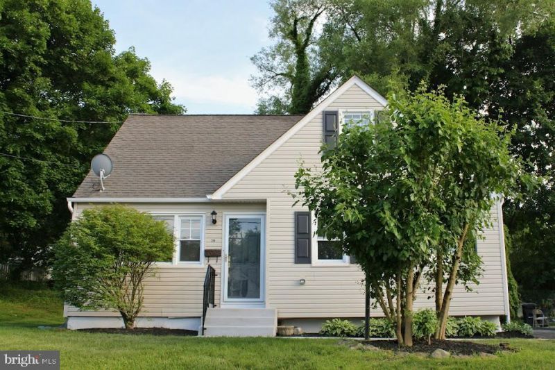 28 Ridgley Street, Mount Holly, NJ 08060 Main Photo