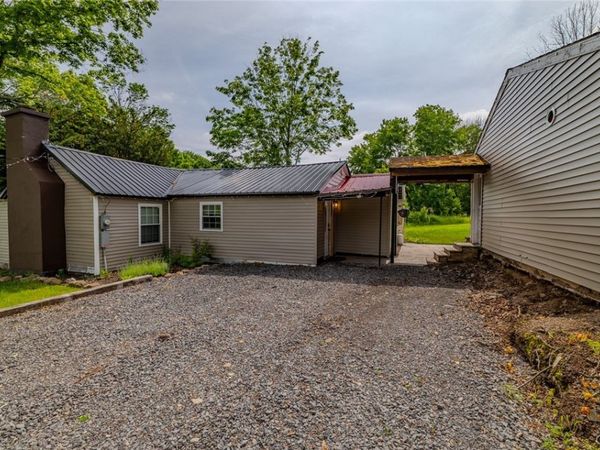 44 Wiltsieville Road , Hannibal, NY 13074