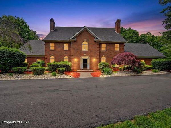 383 S Main Road, Mountain Top, PA 18707