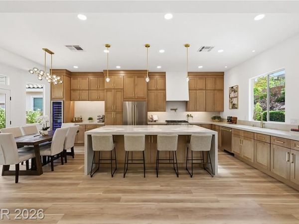 65 Twilight Rose Street, Las Vegas, NV 89138