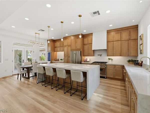 65 Twilight Rose Street, Las Vegas, NV 89138