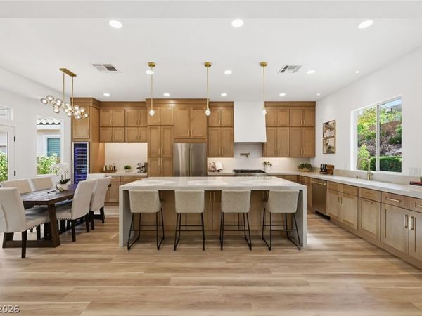 65 Twilight Rose Street, Las Vegas, NV 89138