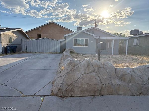 2517 Magnet Street , North Las Vegas, NV 89030