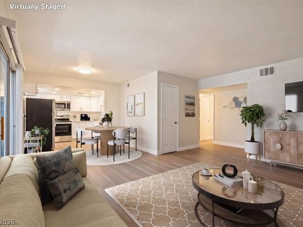 5278 River Glen Drive, Unit 419, Las Vegas, NV 89103