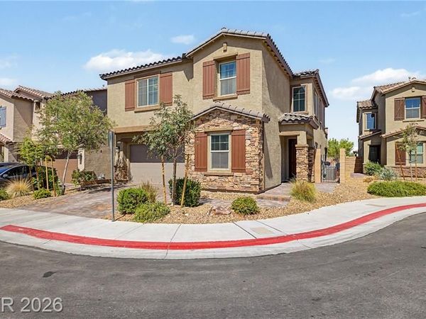 8148 Little Skye Court, Las Vegas, NV 89166