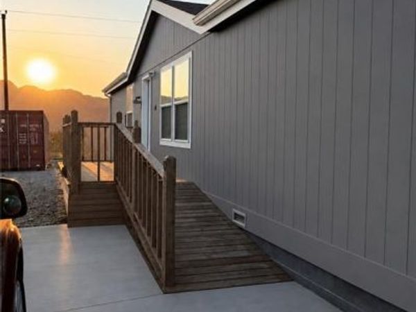 6440 N Park Retiro , Pahrump, NV 89060
