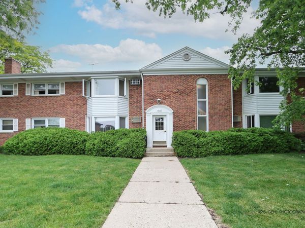 510 W MINER Street , Unit 1D, Arlington Heights, IL 60005