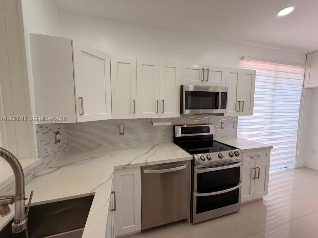 15112 NW 8th St, Unit 77, Pembroke Pines, FL 33028 Photo