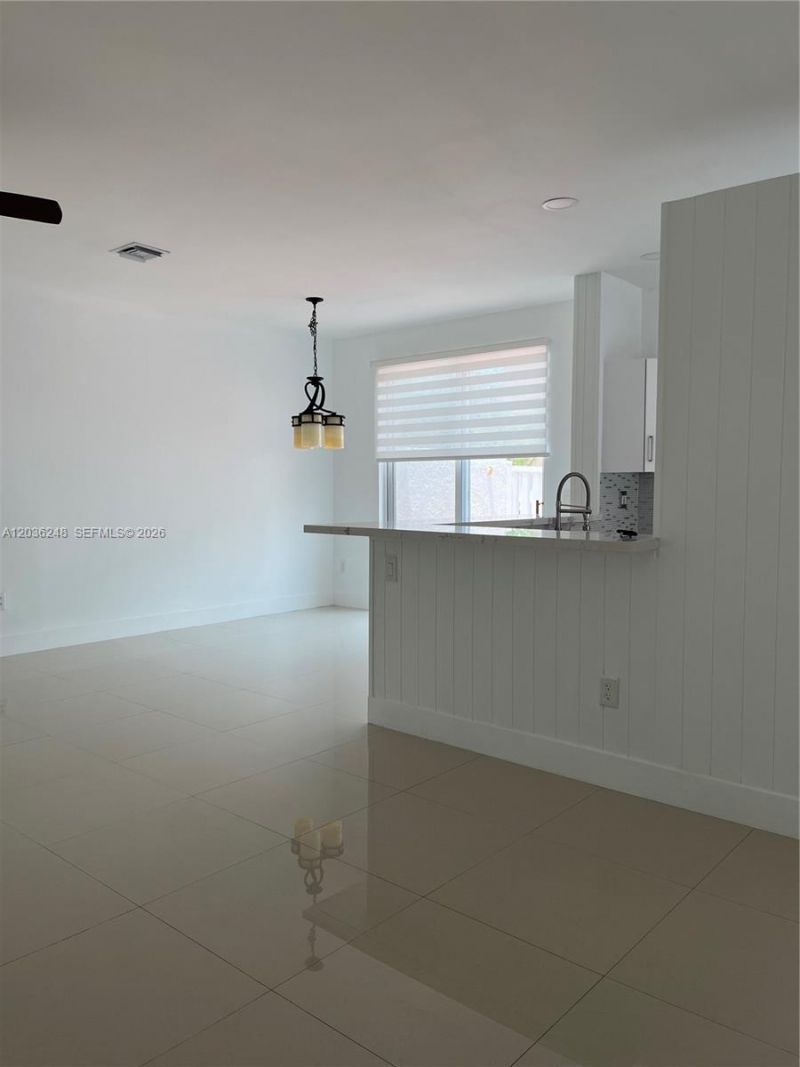 15112 NW 8th St , Unit 77, Pembroke Pines, FL 33028 Photo