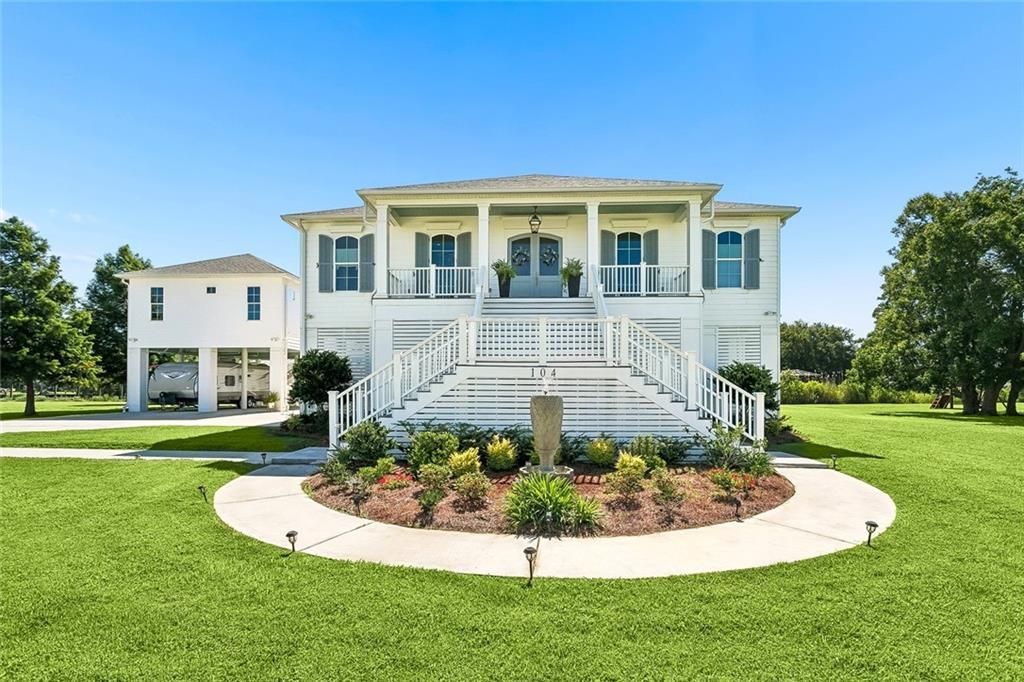 104 MORAY Drive  Slidell, LA 