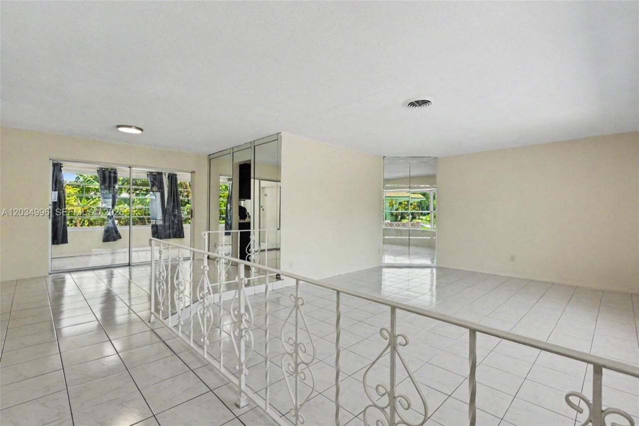4397 NW 47th Ter , Lauderdale Lakes, FL 33319 Photo