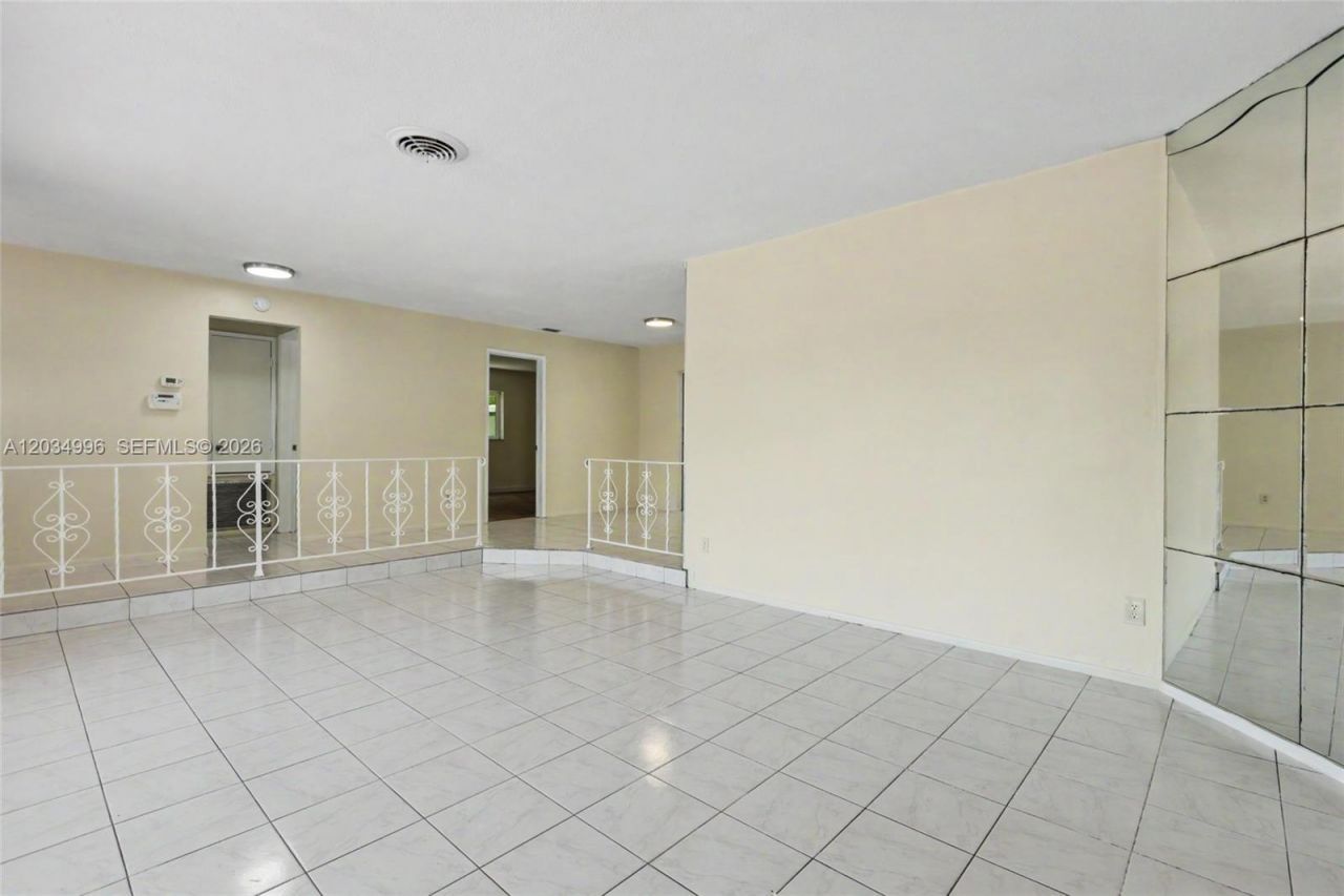 4397 NW 47th Ter , Lauderdale Lakes, FL 33319 Photo