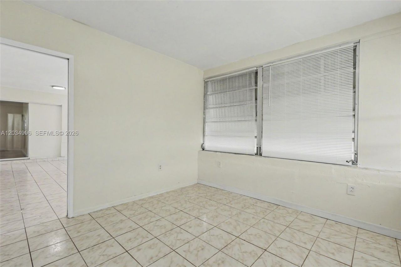4397 NW 47th Ter , Lauderdale Lakes, FL 33319 Photo