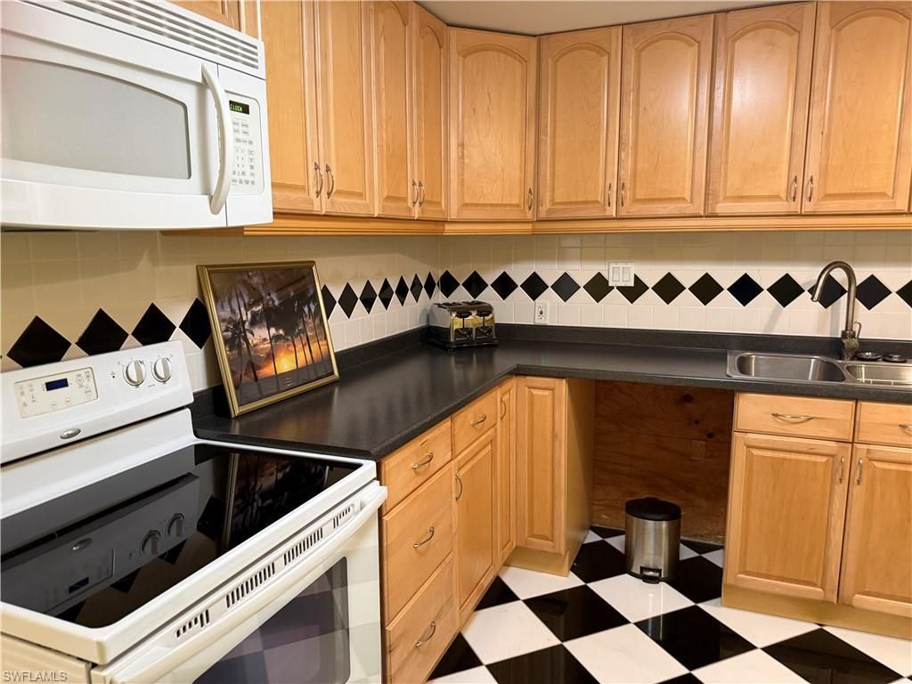 10105 Pennsylvania Ave, Bonita Springs, FL 34135 Photo