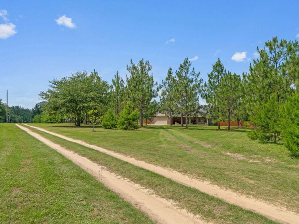 6956 W Highway 4, Baker, FL 32531