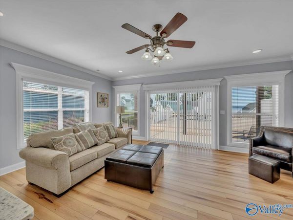5835 Bay Village Drive, Unit 101, Athens, AL 35611