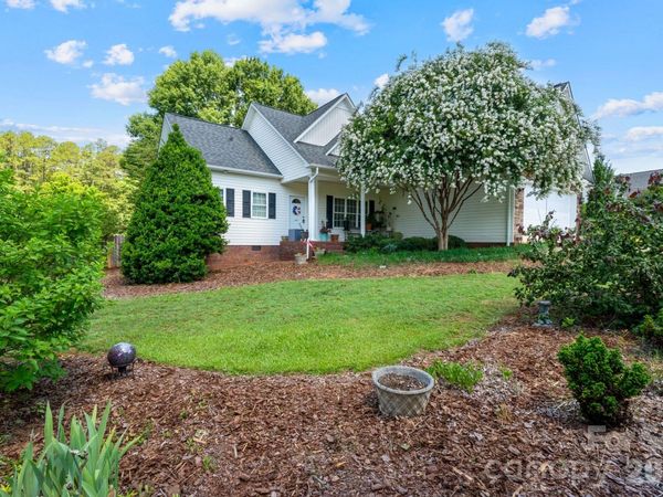 1621 Herbie Circle , Newton, NC 28658