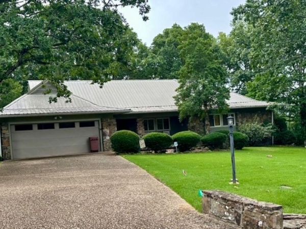 105 Crest Drive , Fairfield Bay, AR 72088