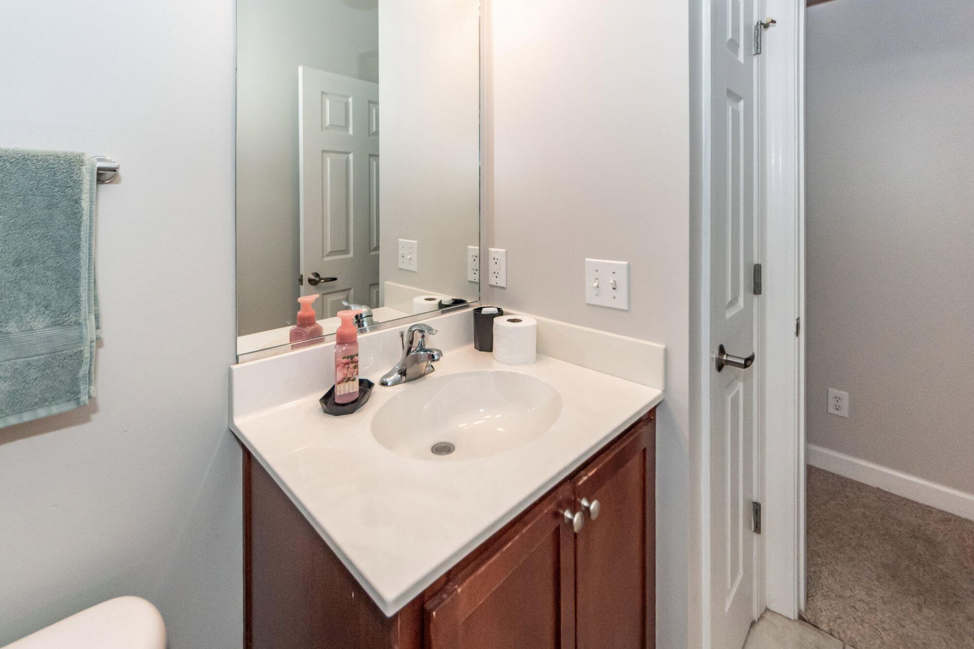 402 Black Horse Road Photo 21