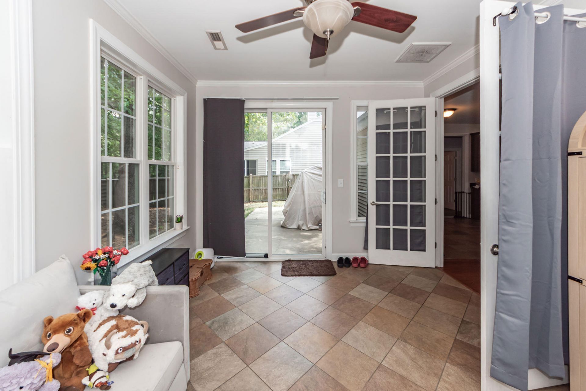 402 Black Horse Road Photo 32