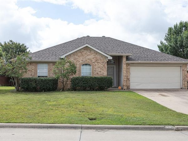 1807 Bertram Drive, Mansfield, TX 76063