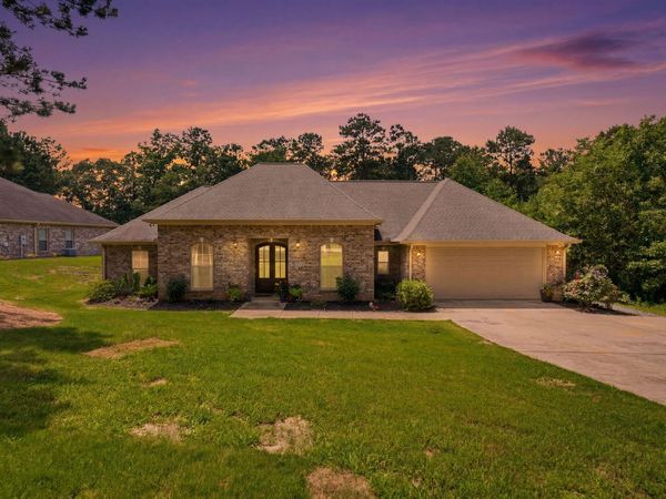 35 Waverly, Hattiesburg, MS 39402