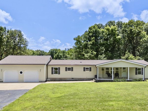 2425 Farm Road 2130 , Exeter, MO 65647