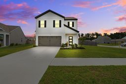 200 Watersglen Drive photo 4