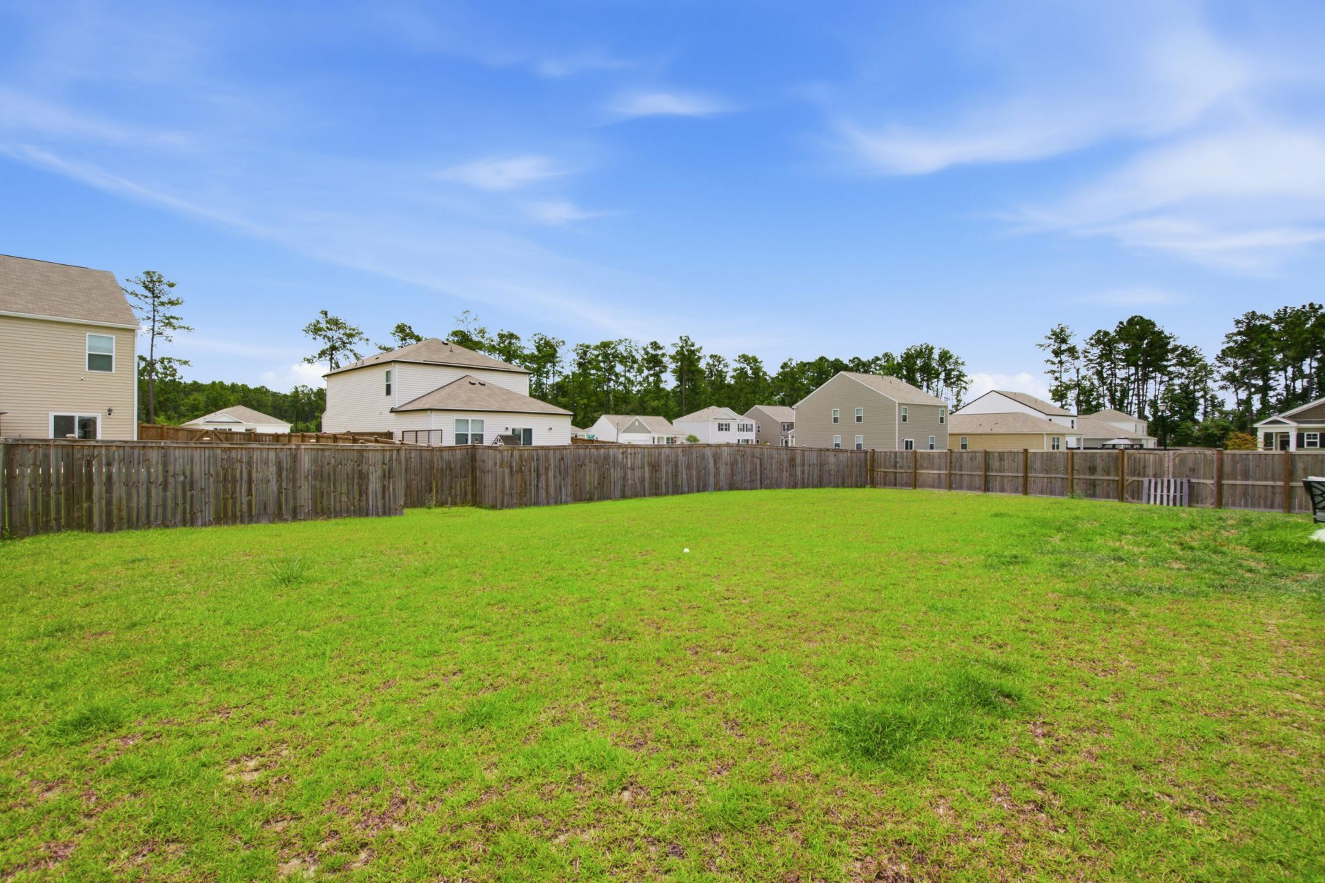 200 Watersglen Drive Photo 42