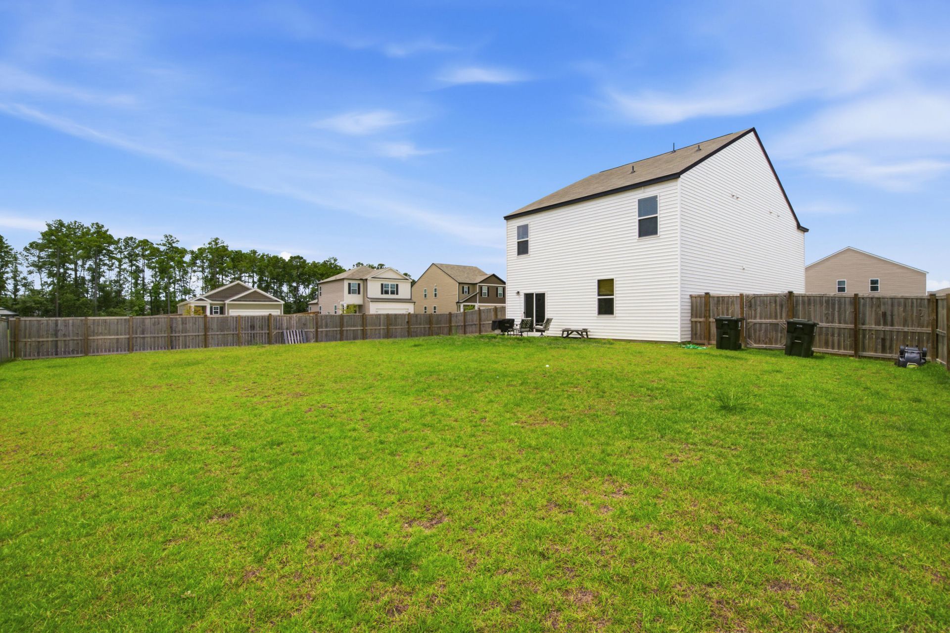 200 Watersglen Drive Photo 43