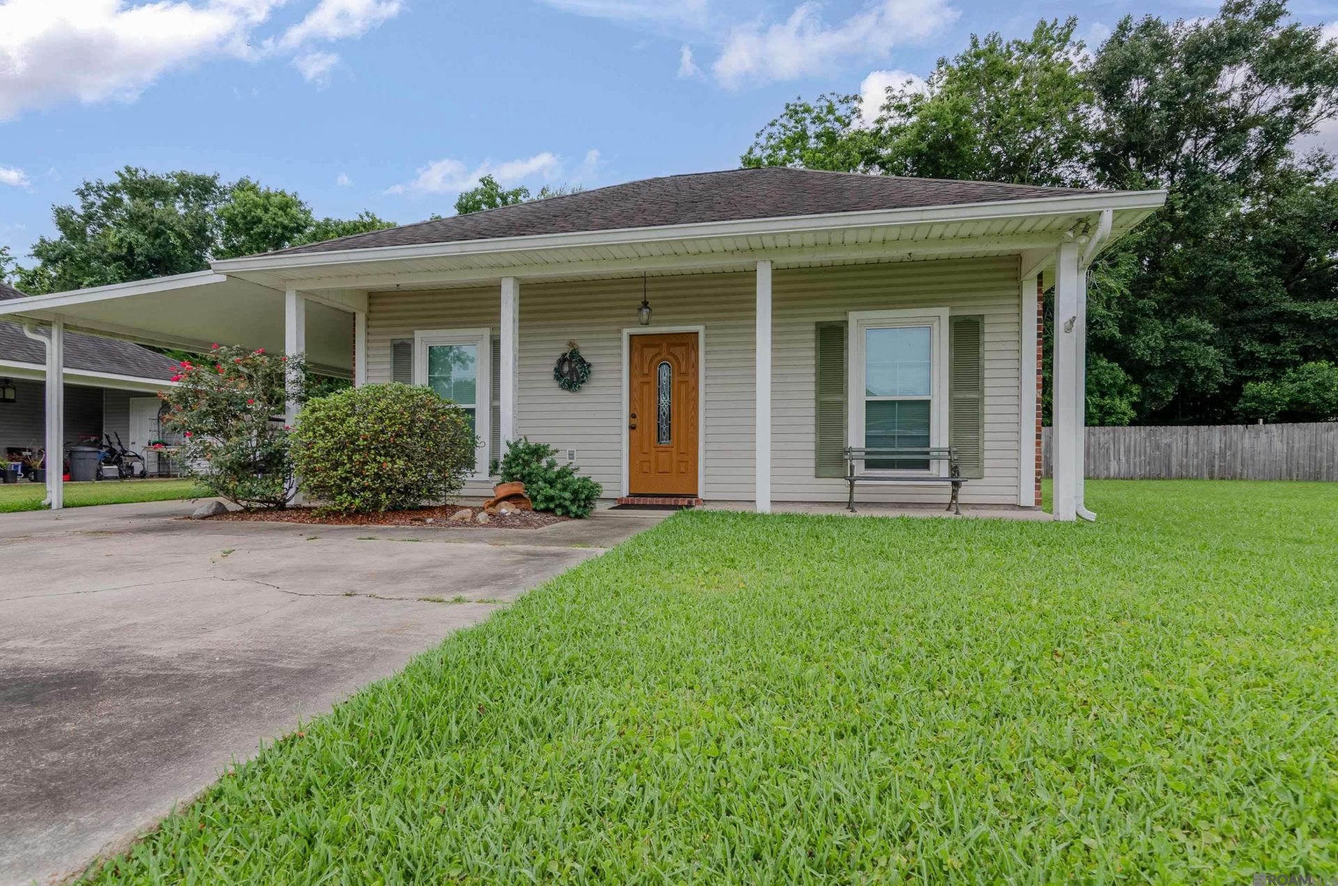11231 Tracy St Saint Amant, LA 