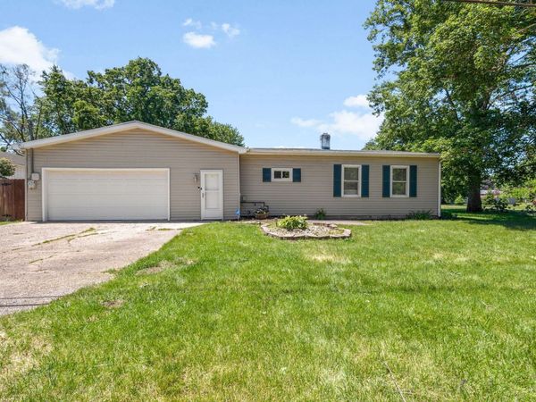 29766 Carolina Avenue, Elkhart, IN 46516